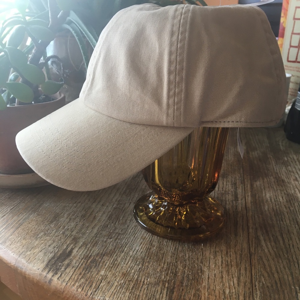 COPY - NWT Gap Cotton Cap Adjustable Size Color: Tan